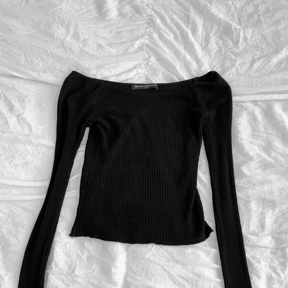Brandy Melville | Black Long Sleeve